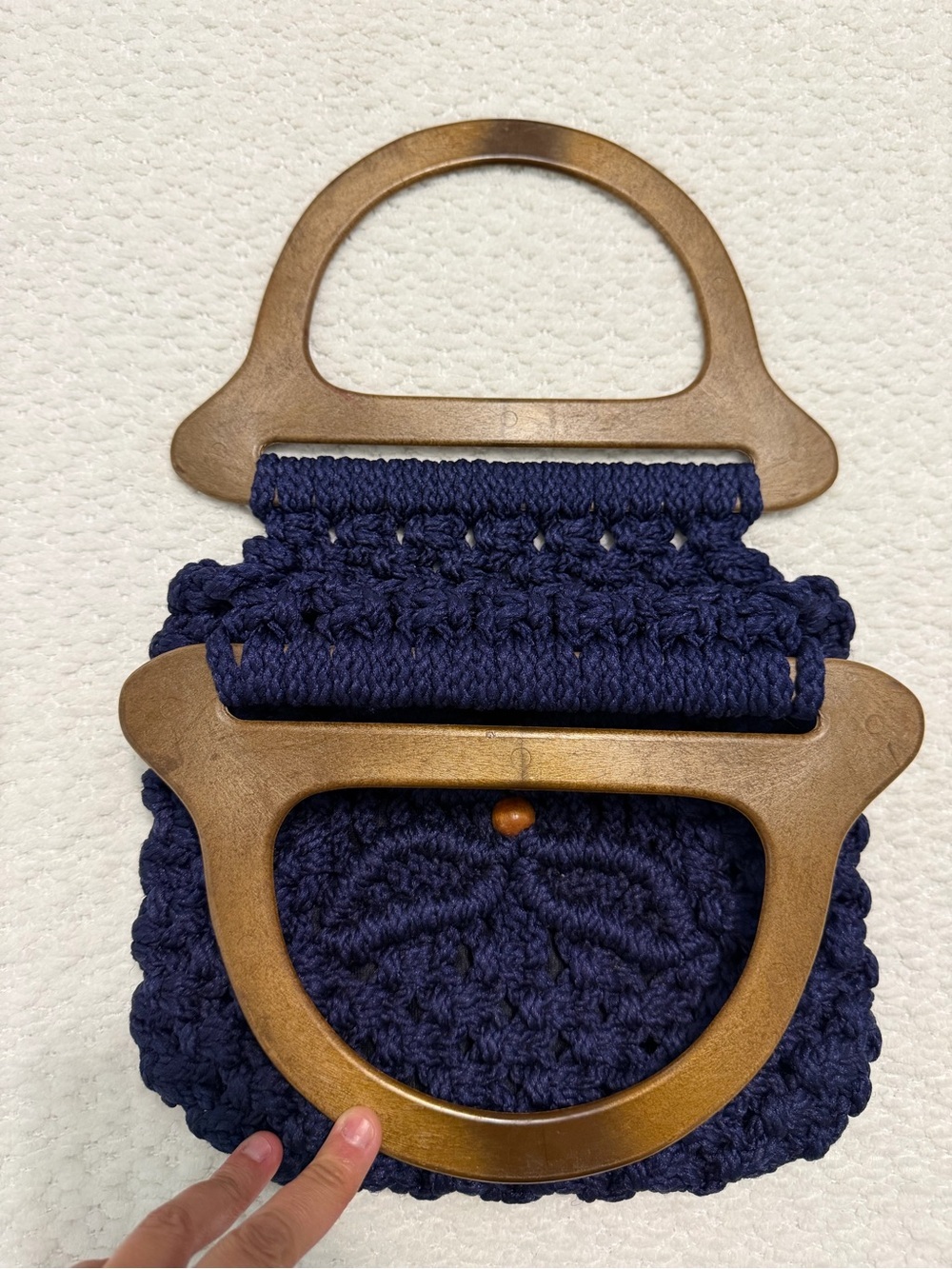 Vintage Handmade Macrame Handbag Brown Wood Handles Blue Purse - Picture 5 of 10